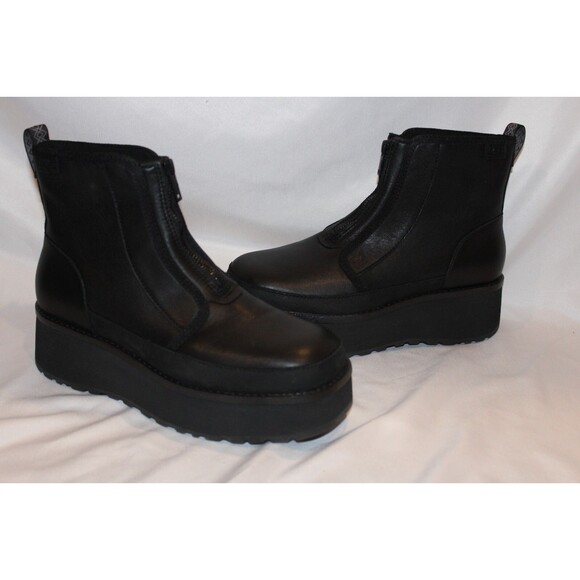 UGG CITYFUNC ZIP BLACK LEATHER‎ WATERPROOF ZIP WOMEN'S BOOTS NWOB - Picture 2 of 6